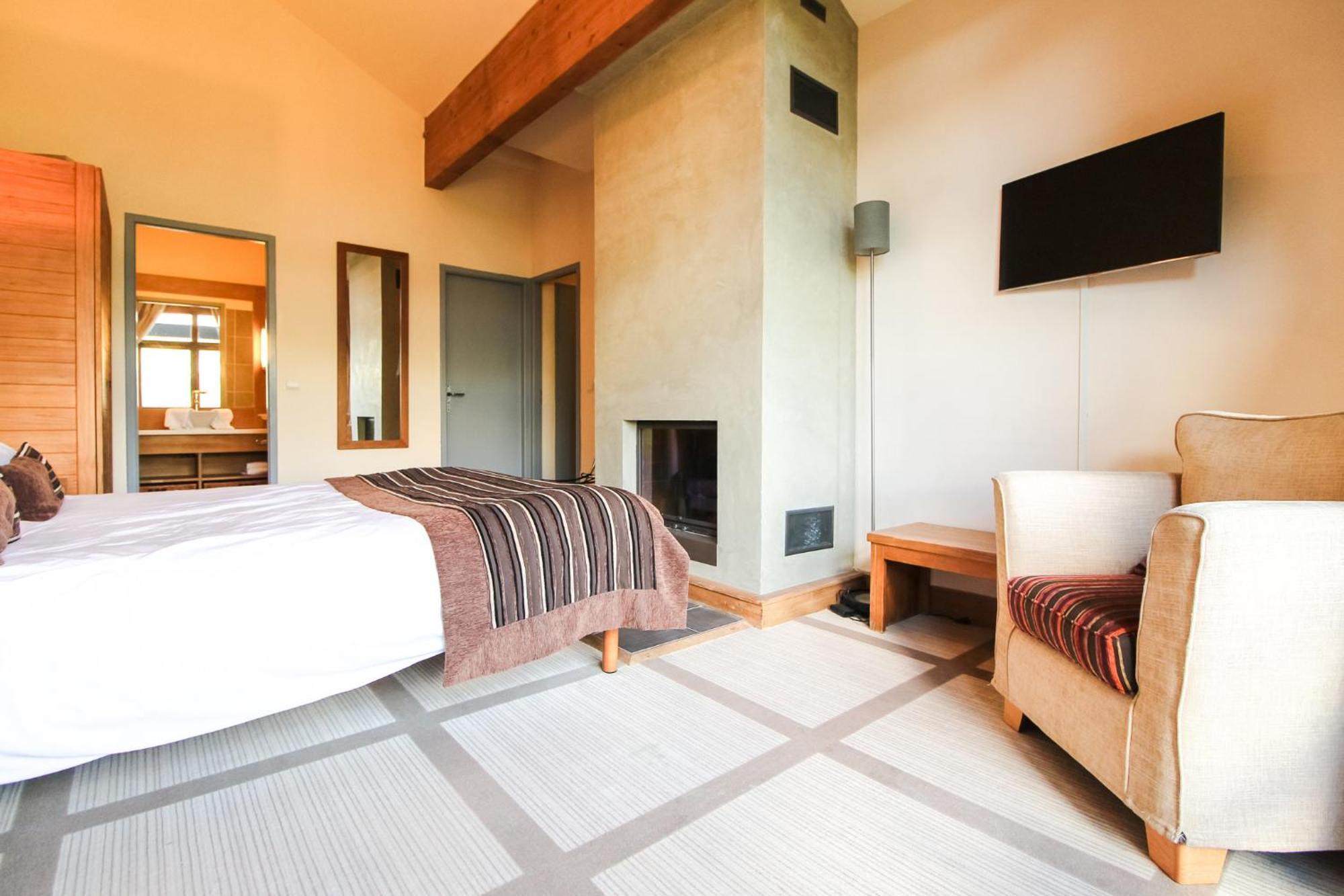 Exceptional 3 Bed Penthouse With Fireplace And Stunning Views Флен Экстерьер фото