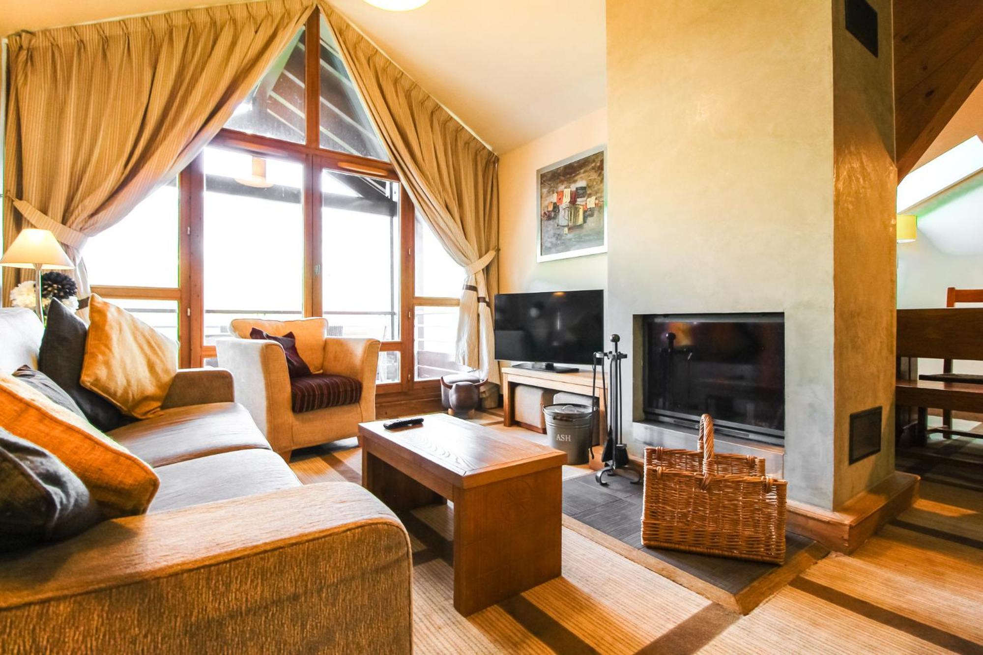 Exceptional 3 Bed Penthouse With Fireplace And Stunning Views Флен Экстерьер фото