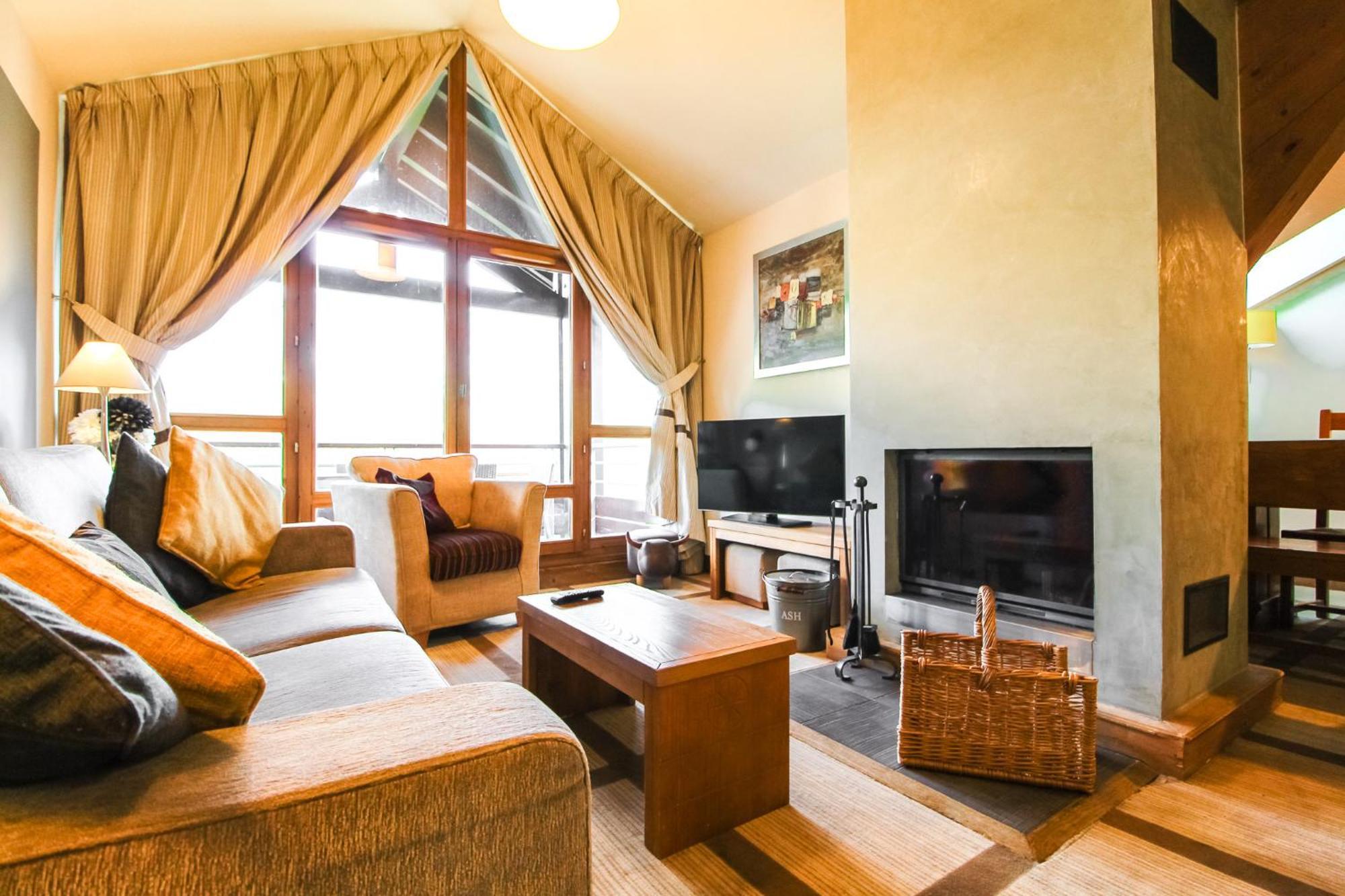 Exceptional 3 Bed Penthouse With Fireplace And Stunning Views Флен Экстерьер фото