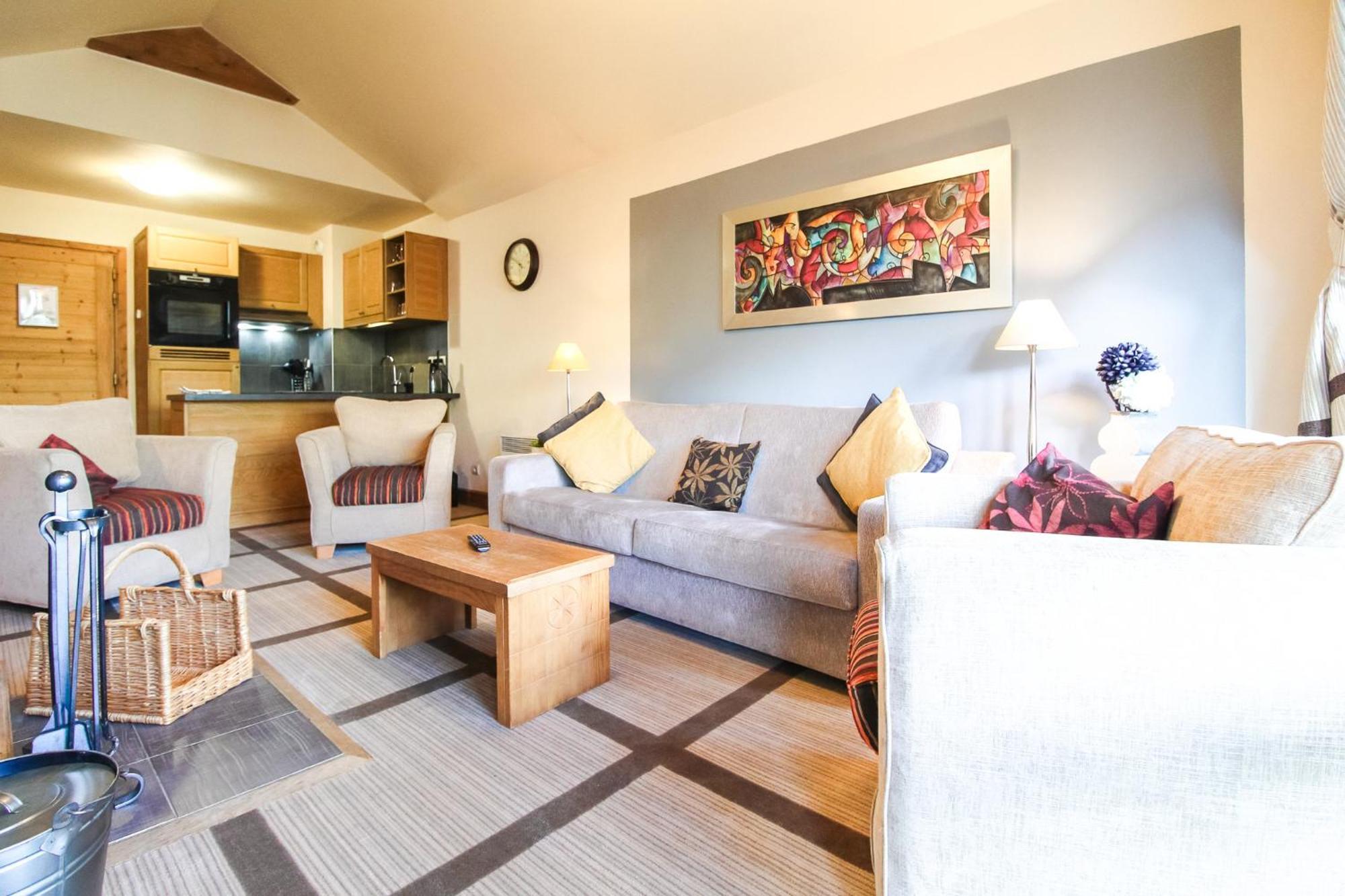 Exceptional 3 Bed Penthouse With Fireplace And Stunning Views Флен Экстерьер фото