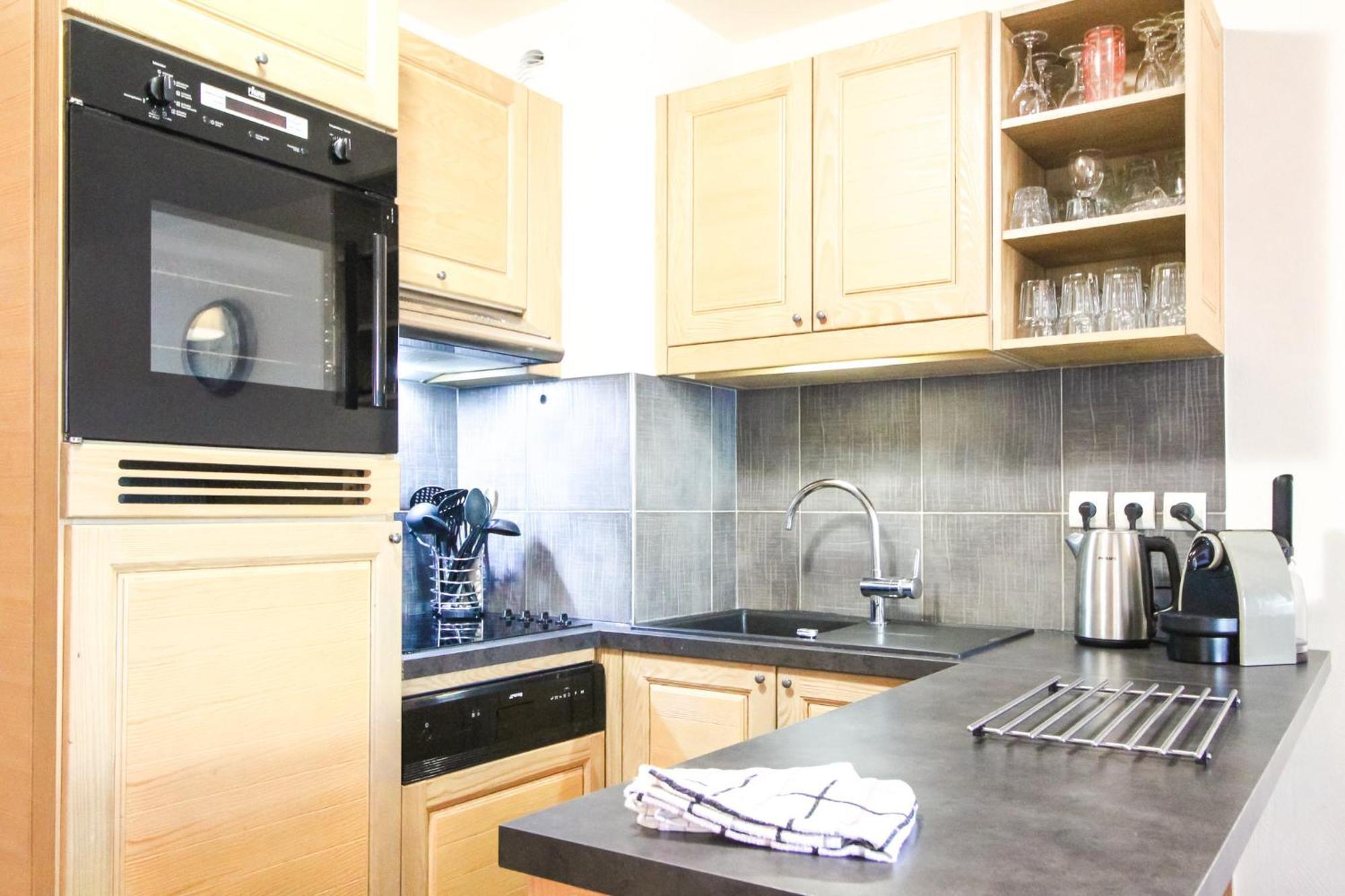 Exceptional 3 Bed Penthouse With Fireplace And Stunning Views Флен Экстерьер фото