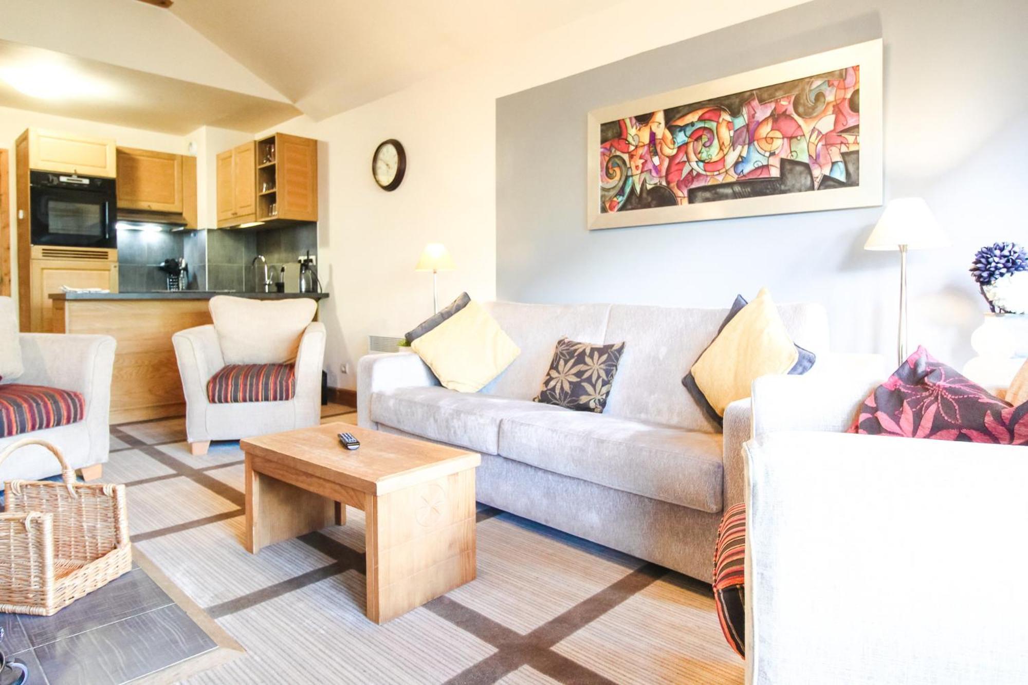 Exceptional 3 Bed Penthouse With Fireplace And Stunning Views Флен Экстерьер фото